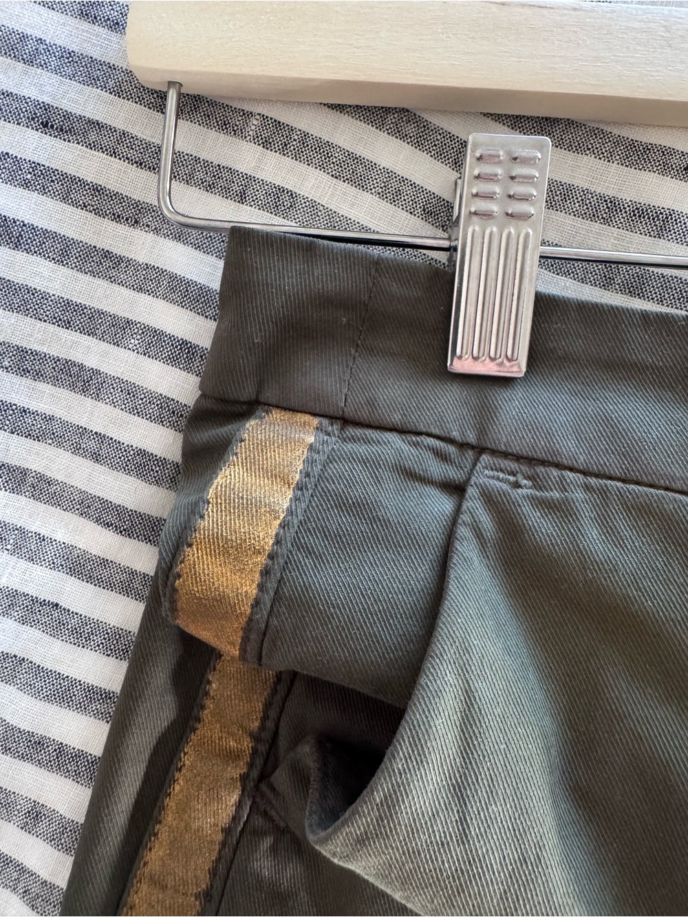 Frank & Eileen Olive Green Cropped Pants with Gold Side Stripe - Picture 6 of 9